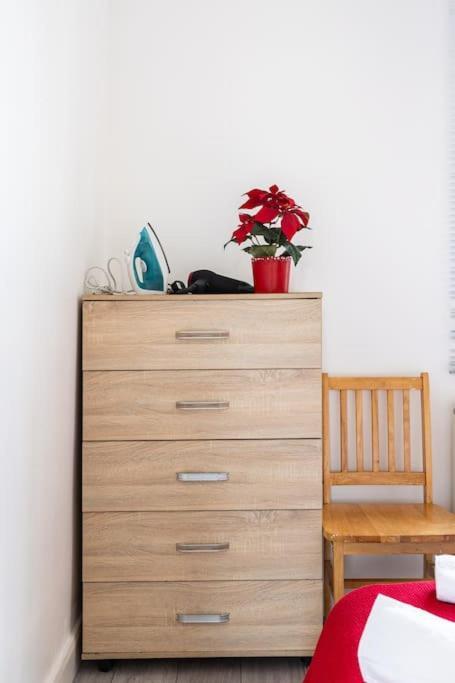 Parkside Stay North London - Victoria Line Экстерьер фото